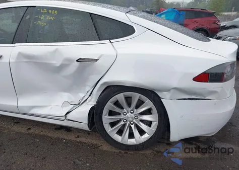 2018 Tesla Model S из США, поврежденный, VIN 5YJSA1E28JF281344